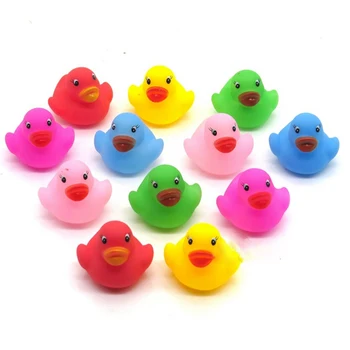 12Pcs/set Gudrs Gumijas Pīkstošs Ducky Duck Bērnu Bērniem Krāsains Kawaii Vannas Rotaļlietas 3.5*3.5*3cm Ūdens, Spēlēt Rotaļlietas, Vairumtirdzniecība